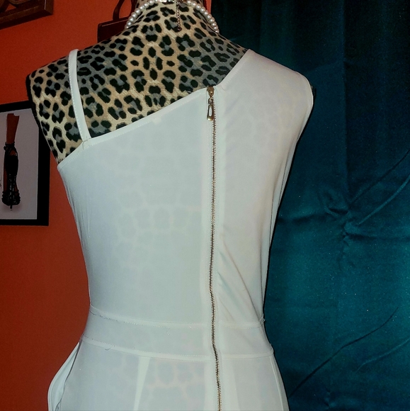 Jumpsuit - Picture 4 of 8